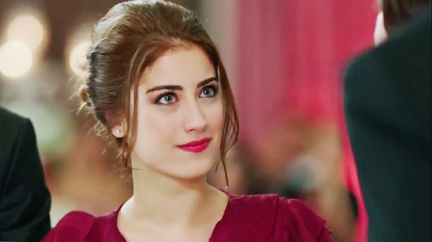 أفضل 10 ممثلات تركيات جميلات